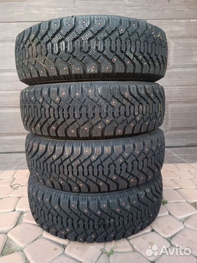 Goodyear UltraGrip 500 175/70 R13 82