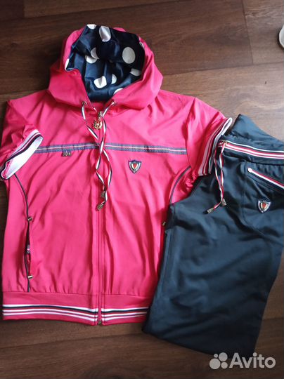 Костюм спортивный женский 48 р