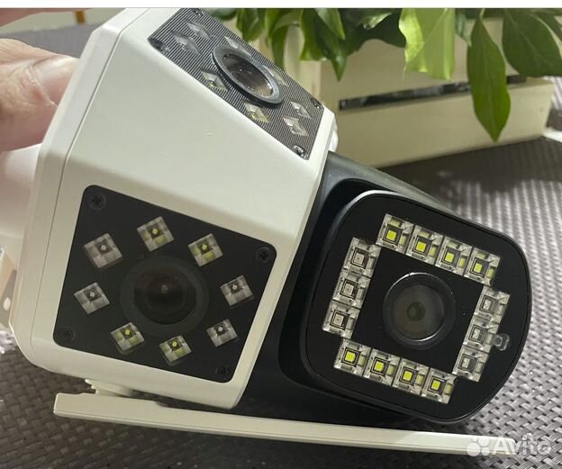 Камера видеонаблюдения с тремя объективами 6 мп