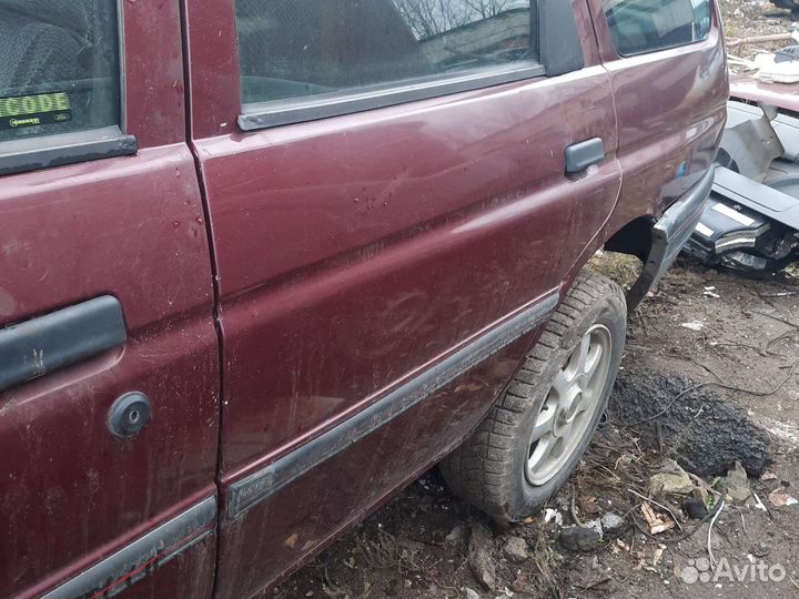 Задняя левая дверь ford escort CLX