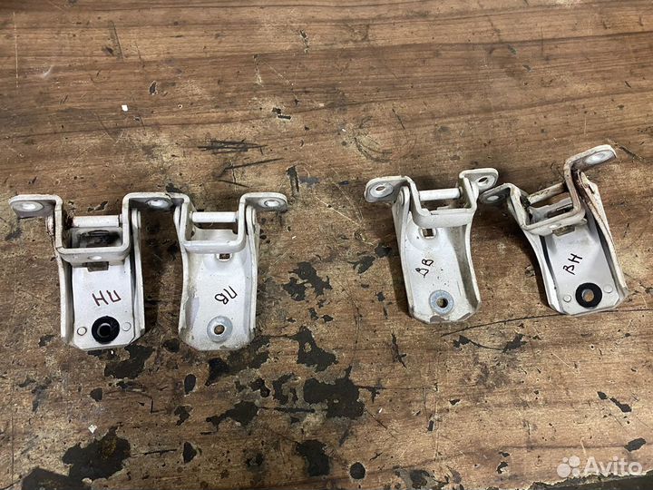 Петли дверей на Ford Econoline E250 E350