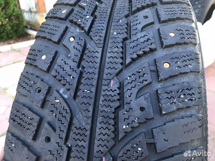 Kumho I'Zen RV Stud KC16 235/60 R18 107