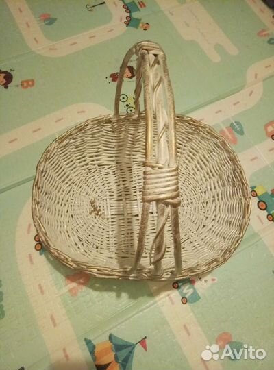 Корзина плетеная