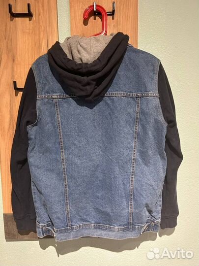 Джинсовая куртка pull bear