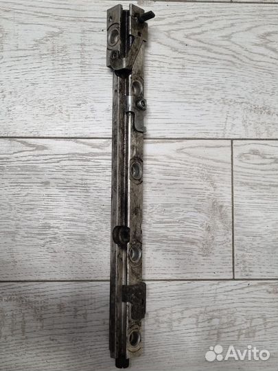 Рампа топливная ваз 2112 старого образца