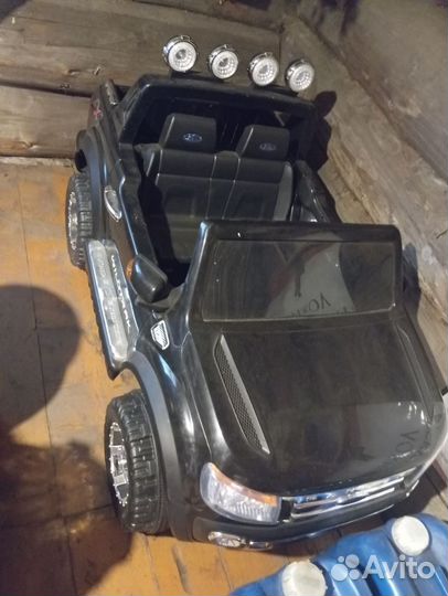 Детский электромобиль бу