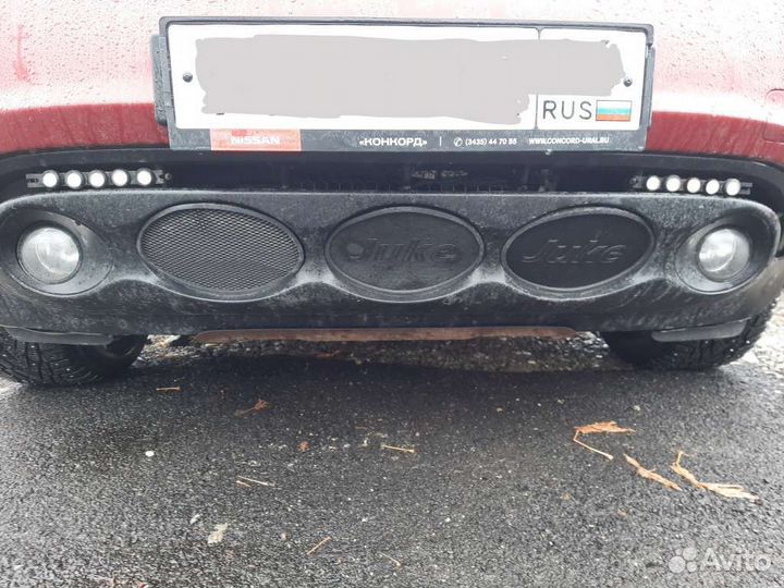 Пластиковые заглушки бампера Nissan Juke комплект