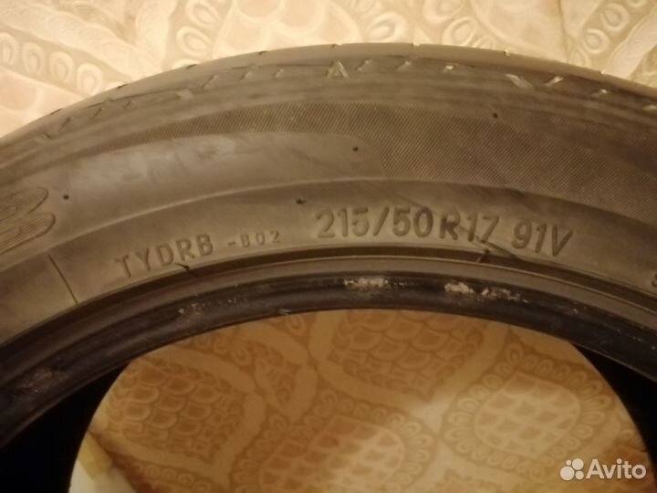 Toyo DRB 215/50 R17 91V