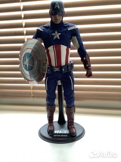 Hot toys Captain America Avengers