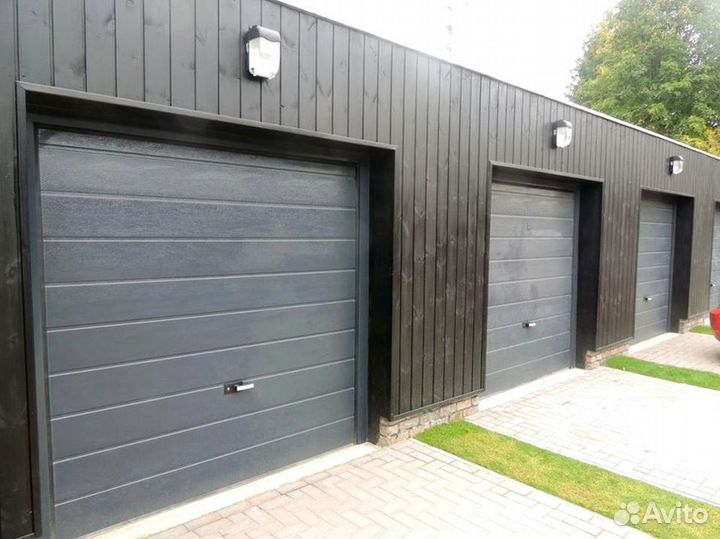 Секционные ворота под ключ