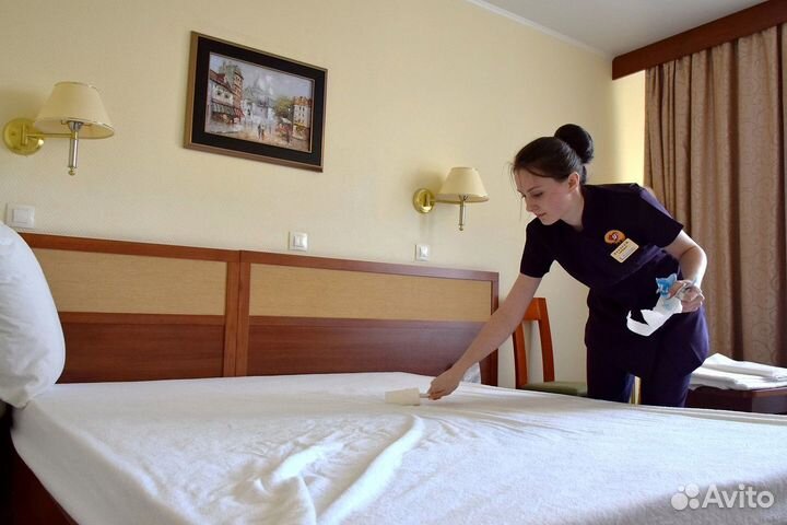 Горничная в гостиницу. Работа на море