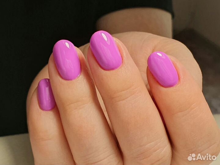 Модель на маникюр