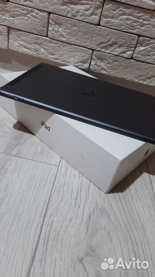 iPad (7th Generation) wifi cellular