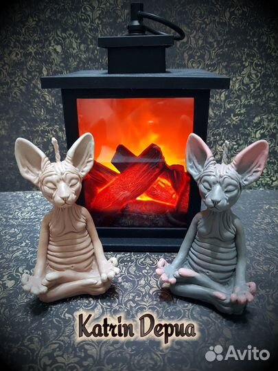 Восковая свеча кот сфинкс медитирующий