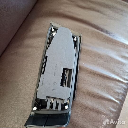 Фонарь задний Peugeot 405 8792 550-1909L Depo