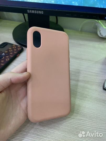 Чехлы на iPhone XS