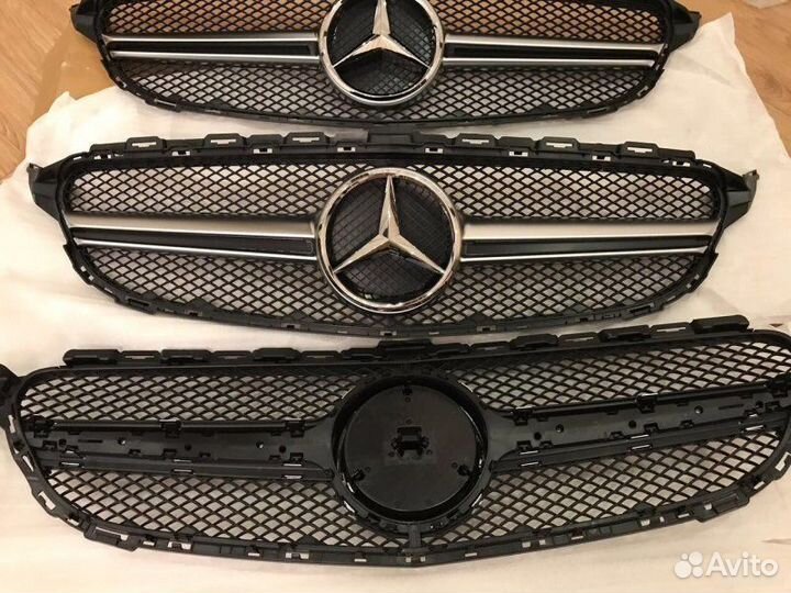 Решетка С 63 амг 205 в штатный бампер Мерседес
