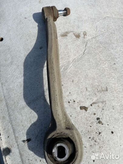 Рычаг правый Mercedes CLS c219