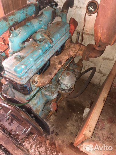 Двигатель д243