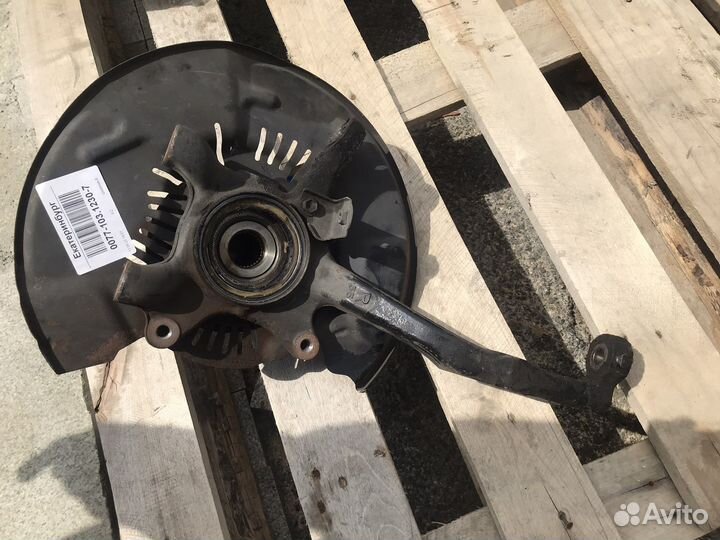 Кулак ступица Land Cruiser Prado 150