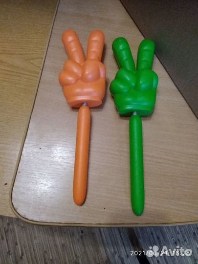 Музыкальные игрушки- Бубны,стучалки, маракасы