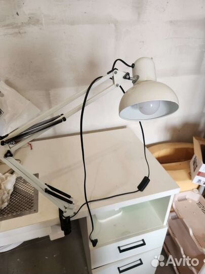 Лампа настольная