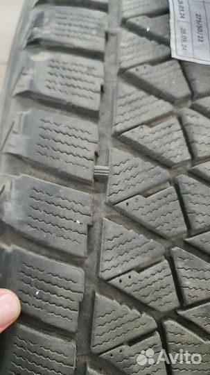 Bridgestone Blizzak W800 275/50 R22