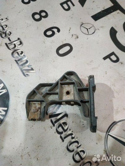 Крепление бампера переднее левое Bmw 5-Series Е39