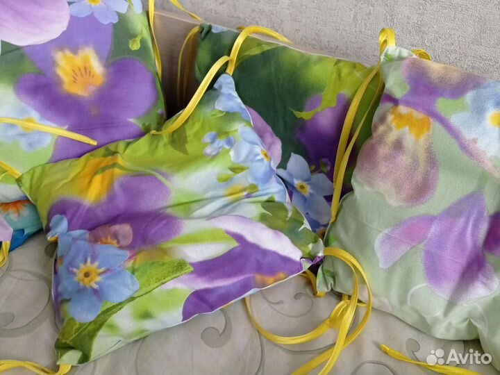 Бортики на кроватку