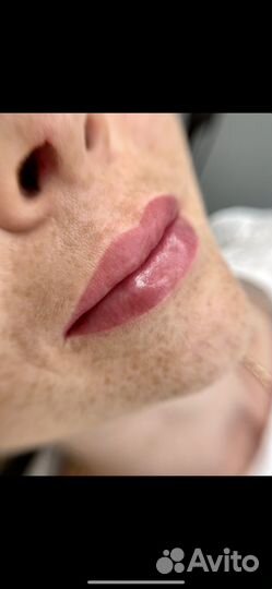 Перманентный макияж бровей губ и век татуаж