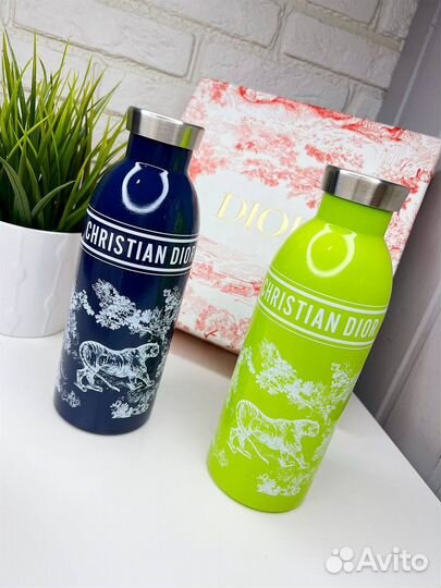 Бутылка для воды в подарок