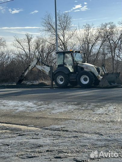 Экскватор погрузчик