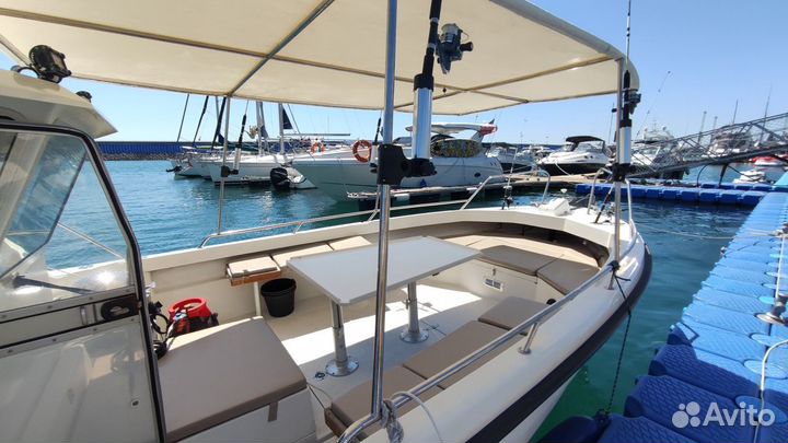 Аренда яхты Персей, рыбалка, гриль