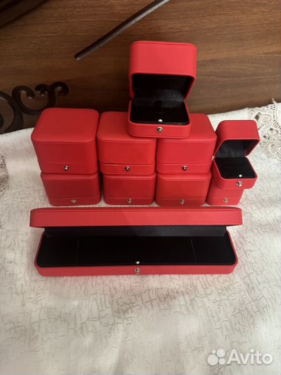 Футляры для колец,сережек и цепочек