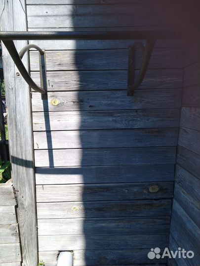 Турник настенный металлический