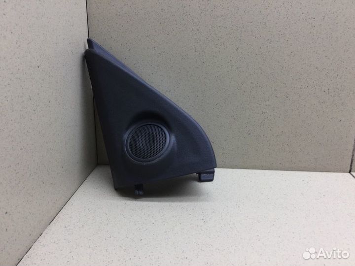 Крышка зеркала внутренняя левая Mitsubishi Asx