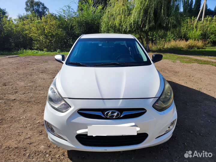 Hyundai Solaris 1.6 AT, 2013, 175 450 км