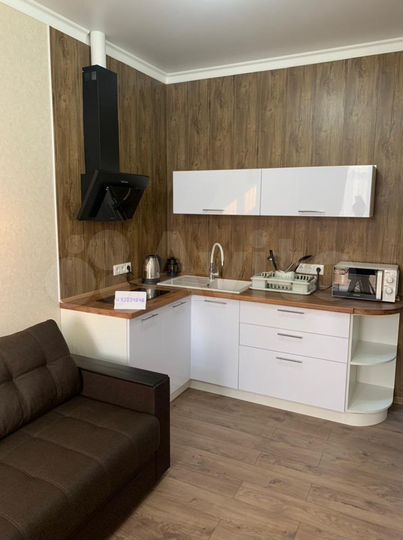 2-к. квартира, 42 м², 2/4 эт.