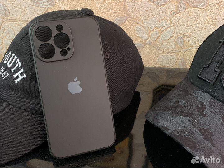 Чехол на iPhone 13 pro