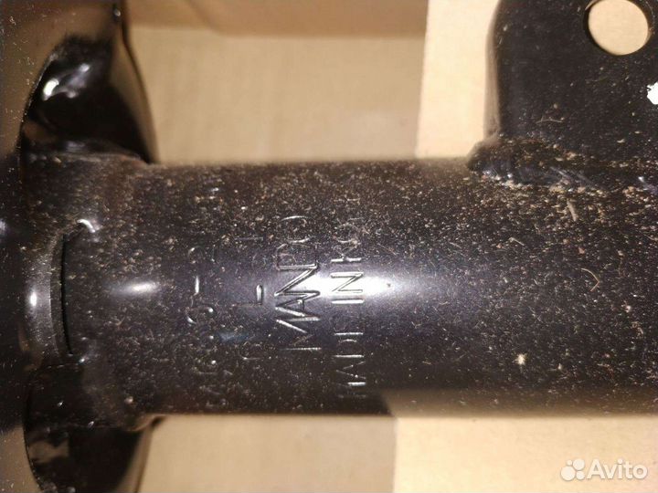 Передние стойки на киа Sorento 2 (2009-2012 гг)