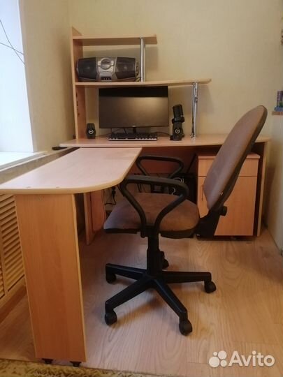 Стол для школьника бу