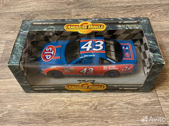 Richard Petty STP 25th Anniversary 1/18 ertl