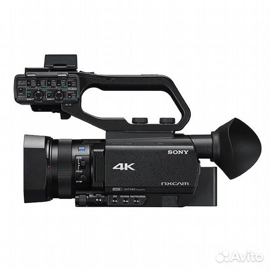 Видеокамера Sony HXR-NX80