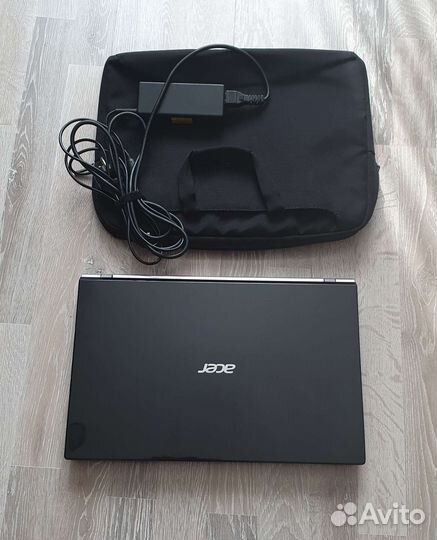 Ноутбук Acer V3-551G