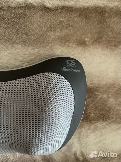 Массажная подушка для шеи