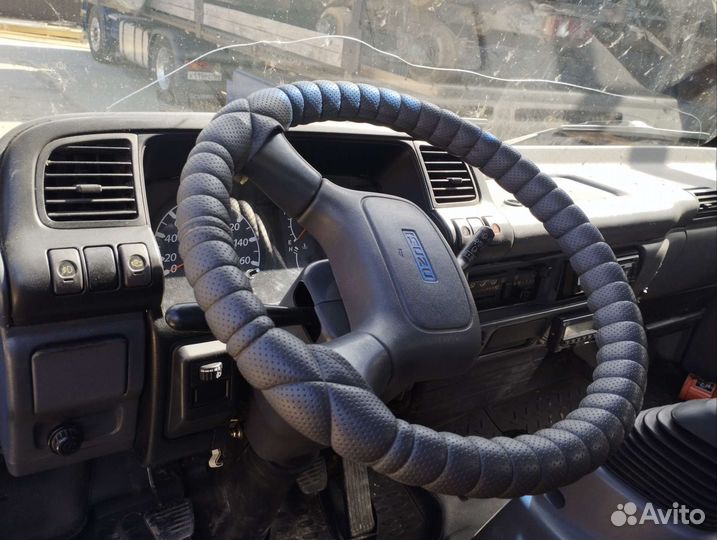 Isuzu NQR75 с КМУ, 2008