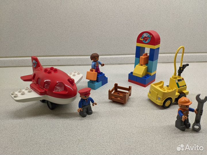 Конструктор Lego Duplo 10590 Аэропорт