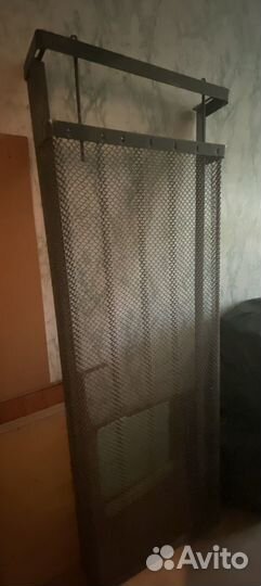 Металлическая односпальная кровать