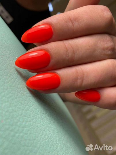 Маникюр и педикюр