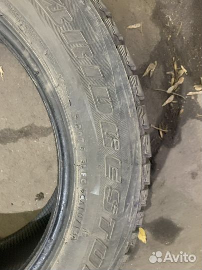 Bridgestone Blizzak DM-V1 225/65 R17